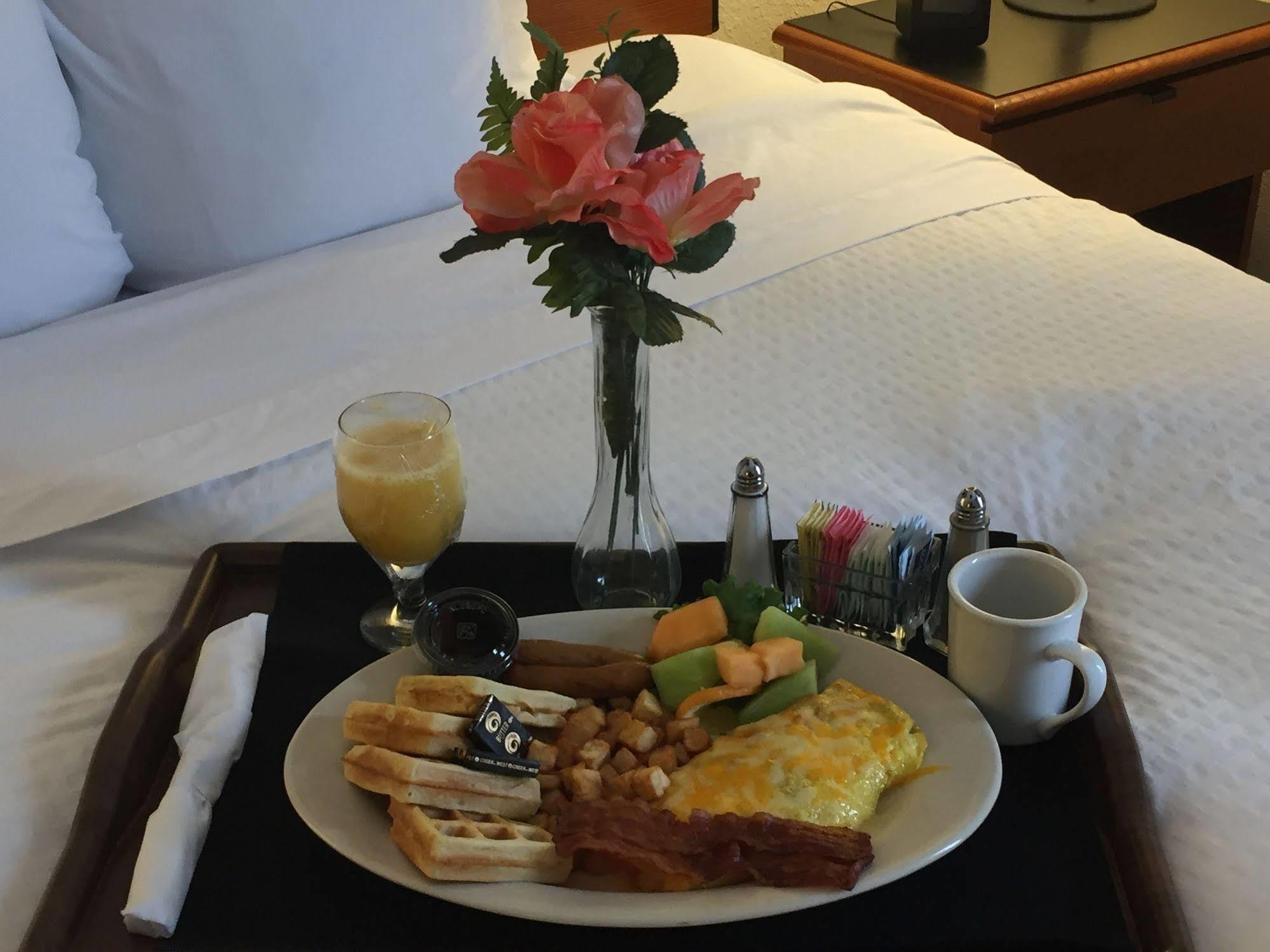 Sheraton Richmond Airport Hotel Sandston Exteriör bild